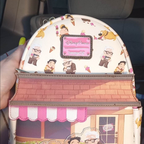 Loungefly UP backpack - Picture 2 of 2